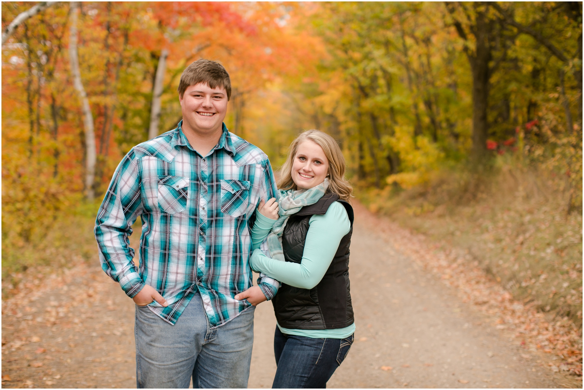 Detroit Lakes Engagement Session, Fall Engagement, Outdoor Couple