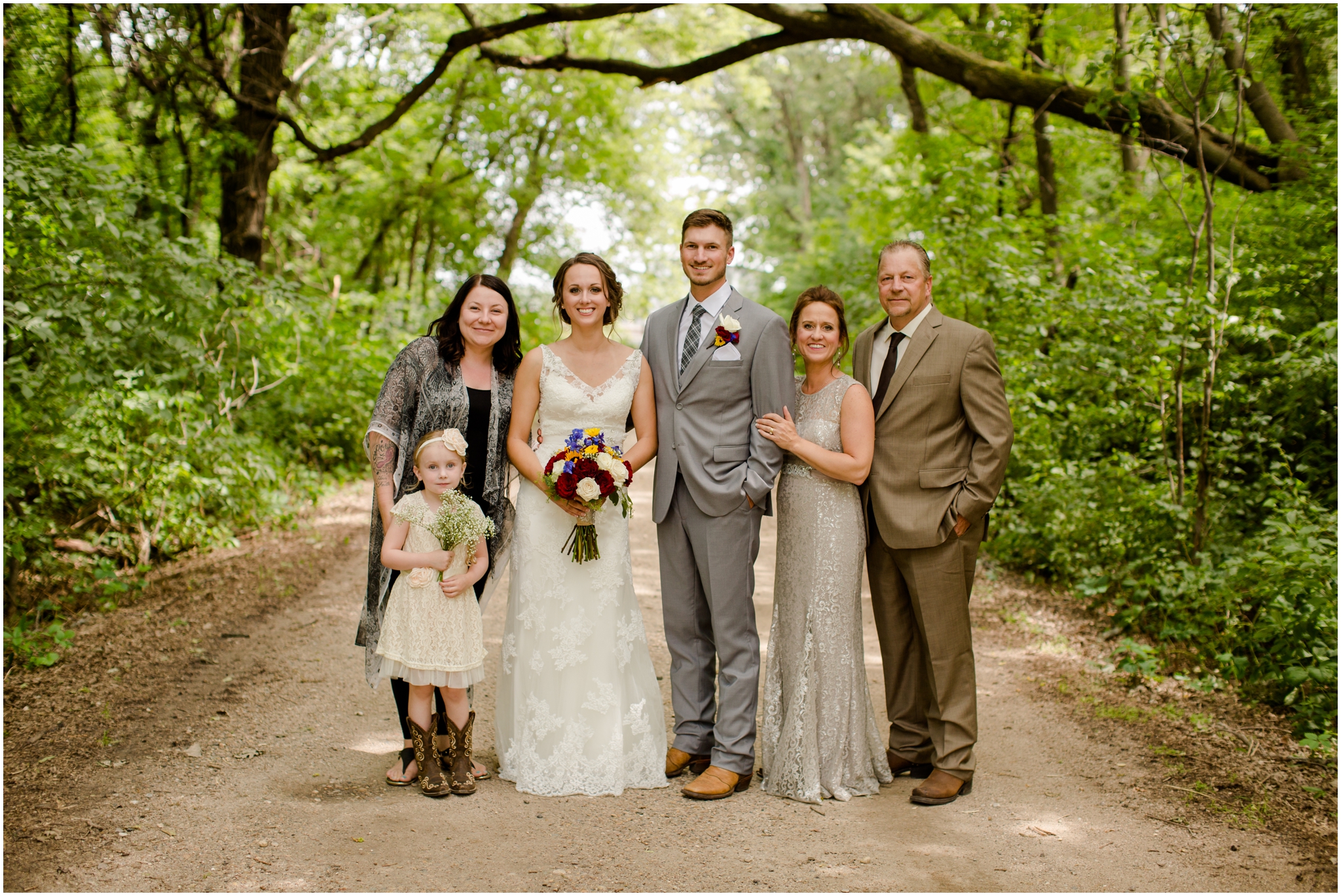 Milt's Barn Wedding Photos, Detroit Lakes Wedding Photographers, Brittney and Caleb